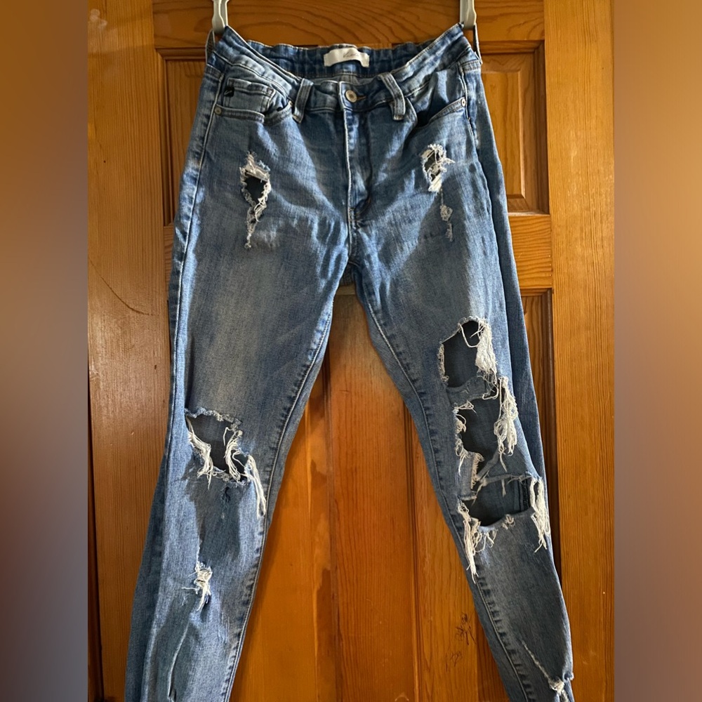 9/28 ripped KanCan jeans